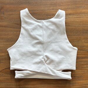 Women’s Becco Crisscross Top